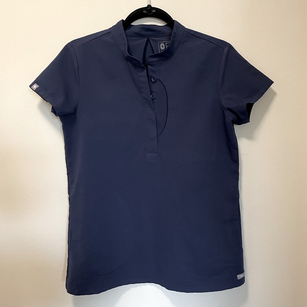 Figs Scrub Top